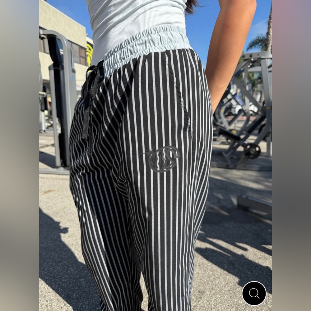 Controlled Insanity Oreo Pinstripe Pants Pull on Drawstring Black Gym Lifting L